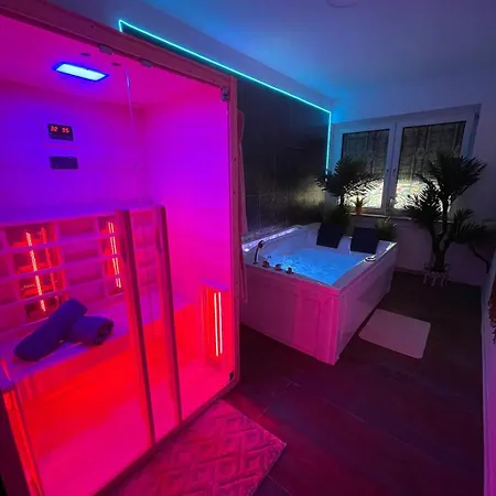 Historic Vintage With Jacuzzi & Sauna Essen