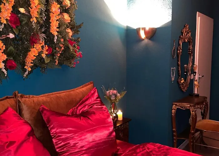 Historic Vintage With Jacuzzi & Sauna Apartment Essen