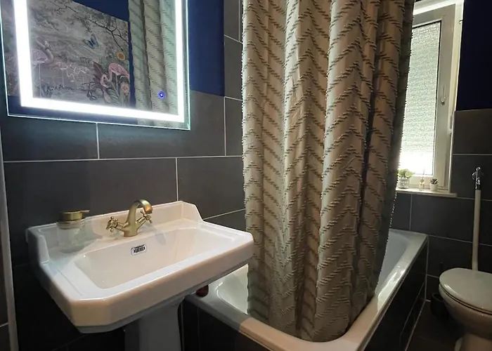 Historic Vintage With Jacuzzi & Sauna Apartment Essen