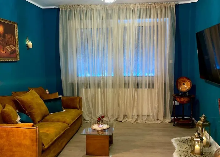 Historic Vintage With Jacuzzi & Sauna Appartement